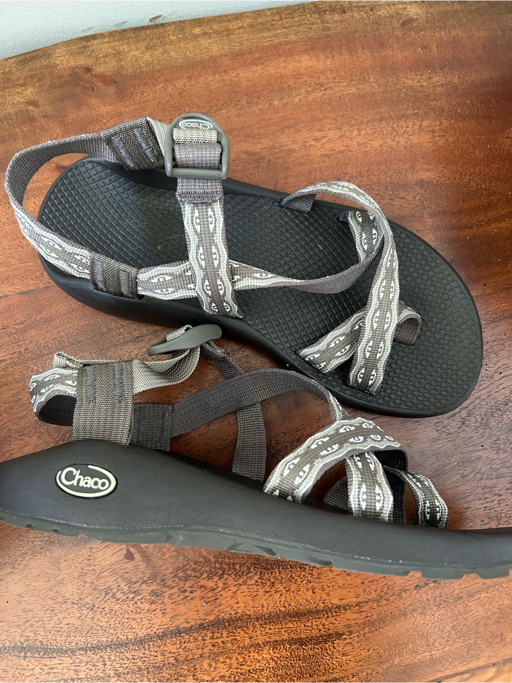 Chaco EUC ladies 9 sandals